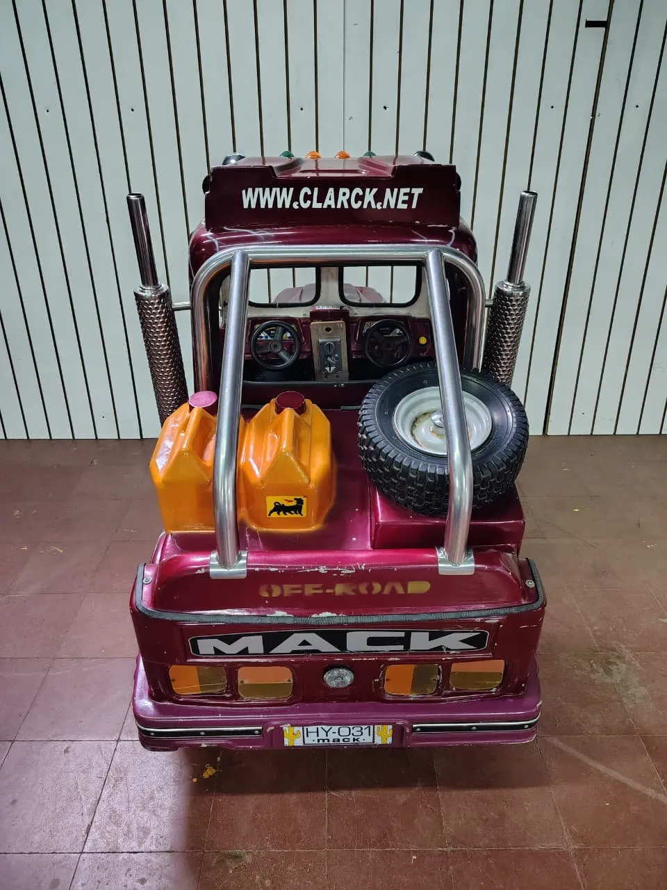 Camion MACK
