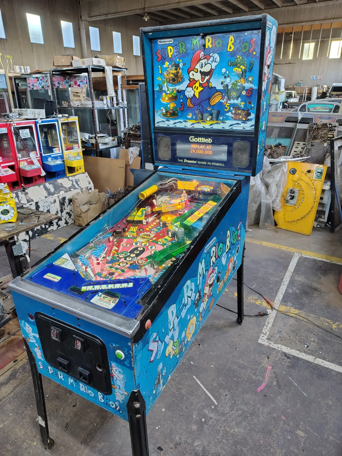 Flipper Super Mario Bros